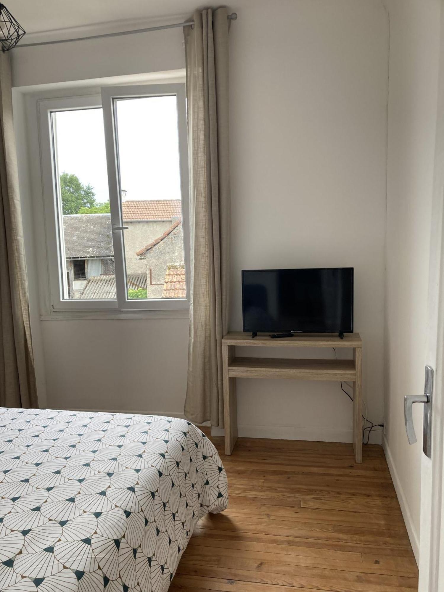 Location Appartement Des Pyrenees Borderes-sur-l'Echez Oda fotoğraf