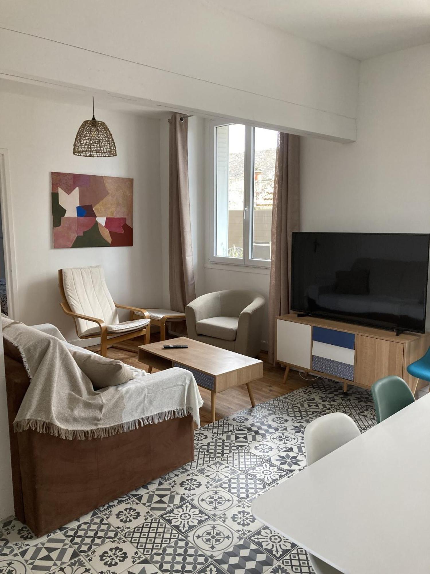 Location Appartement Des Pyrenees Borderes-sur-l'Echez Oda fotoğraf