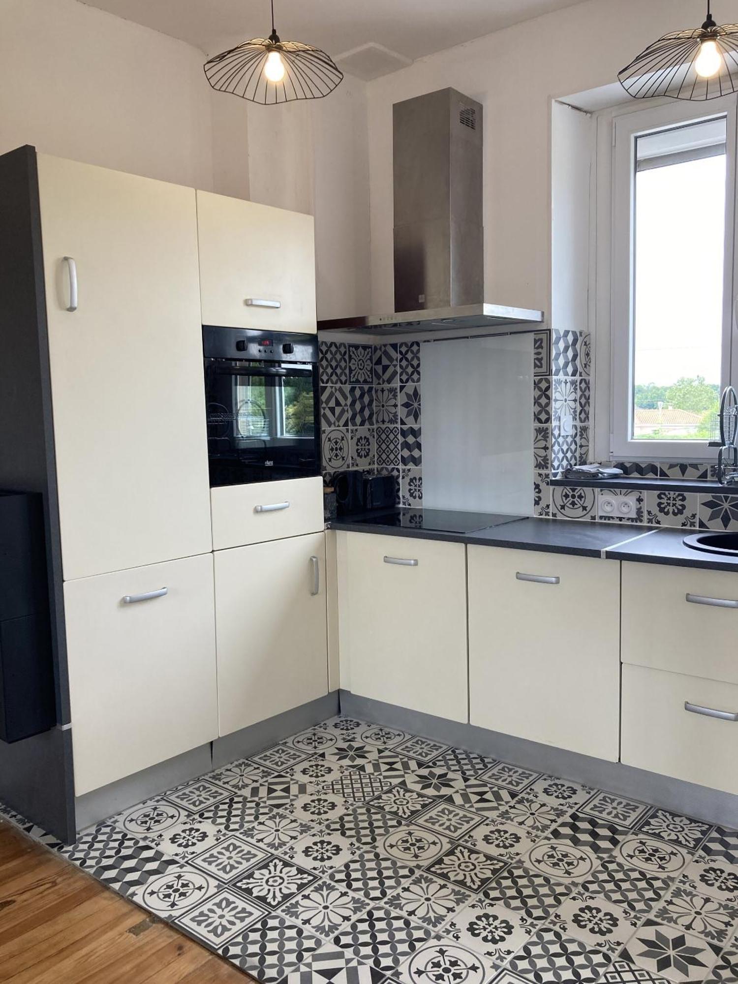 Location Appartement Des Pyrenees Borderes-sur-l'Echez Oda fotoğraf